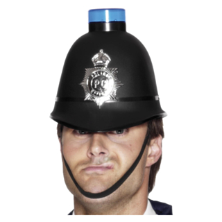 Poliisin kypärä valolla