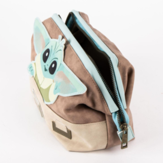 The Mandalorian® Grogu Toilettilaukku