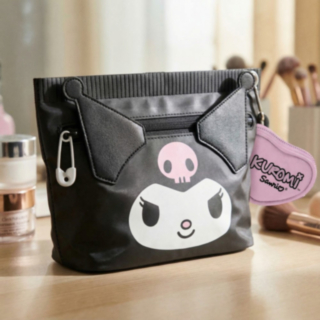 Hello Kitty® Kuromi Toilettilaukku Musta