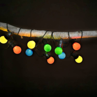 LED-lumipallovaloketju värikäs