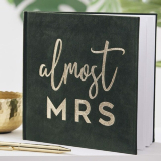 Almost Mrs Vieraskirja Virheä/Kulta