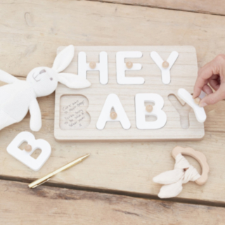 Hey Baby Vieraskirja Puupalapeli