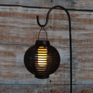 Aurinkokennovalaisin Pihavalo Lyhty