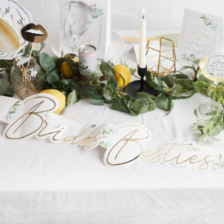 Brides Besties Olkanauhat
