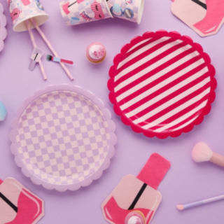 Pamper Party Lautaset
