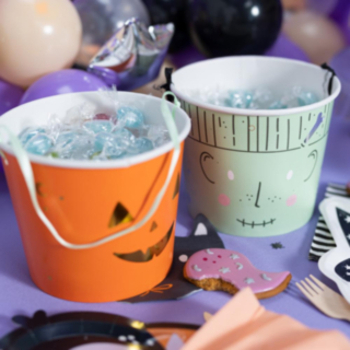 Trick Or Treat Ämpärit