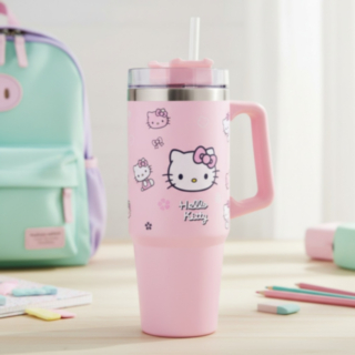 Hello Kitty® Juomapullo Kahvalla 900ml
