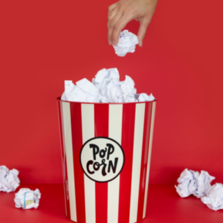 Popcorn-paperikori punainen/beige