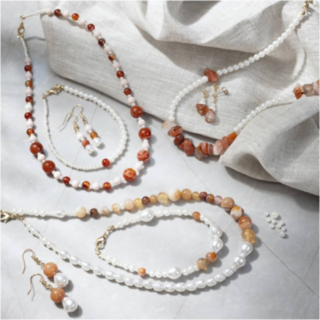 DIY Akaattikorut