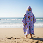 Gabby's Dollhouse® Pyyheponcho Liila