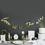 Love Is In The Air -Kirjainnauha