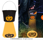 Halloween-ämpäri kurpitsalla ja valolla