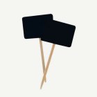 Mustat Taulut Puutikuissa