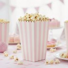 Raidallinen popcornrasia valkoinen/vaaleanpunainen