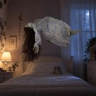 Leijuva Tyttökoriste Valoilla & Äänellä