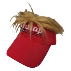 Donald Trump -lippalakki hiuksilla