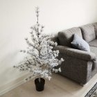 Tekolehtikuusi LED-valoilla Ruukussa 120 cm