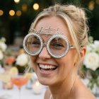 Bride To Be Aurinkolasit