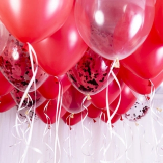Ilmapallokatto Punainen