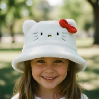 Hello Kitty® Kalastajanhattu Valkoinen