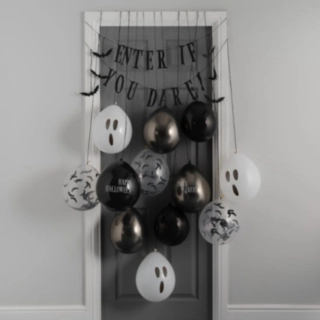 Enter If You Dare ovisetti musta