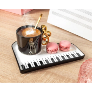Musiikkimuki Pianolautasella
