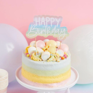 Värikäs pastellinsävyinen Happy Birthday -ekokakkukoriste
