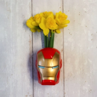 Iron Man® -seinämaljakko