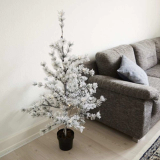 Tekolehtikuusi LED-valoilla Ruukussa 120 cm