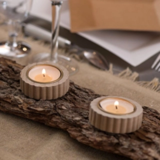 Aaltoileva Kynttiläkippo Ruskea